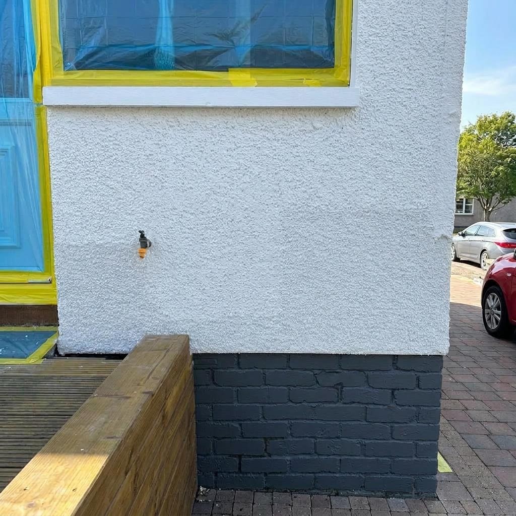 White coating & dark grey plinth